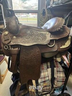 Western pleasure show saddle